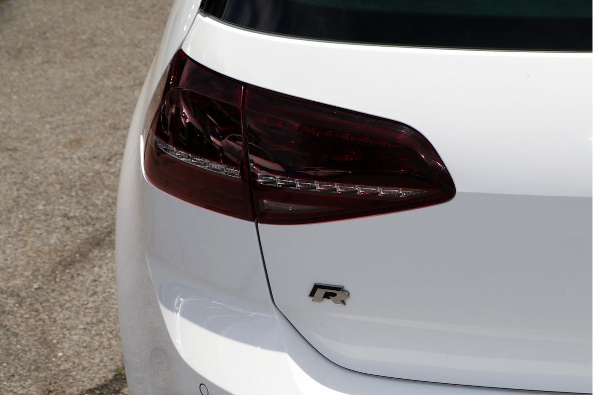 2014 Volkswagen Golf R 7