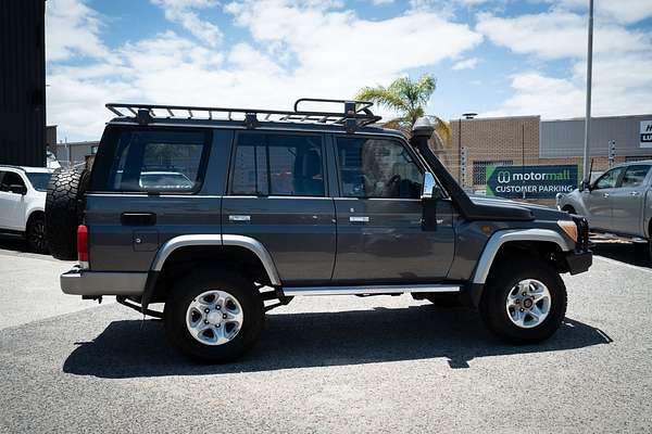 2014 Toyota Landcruiser GXL VDJ76R