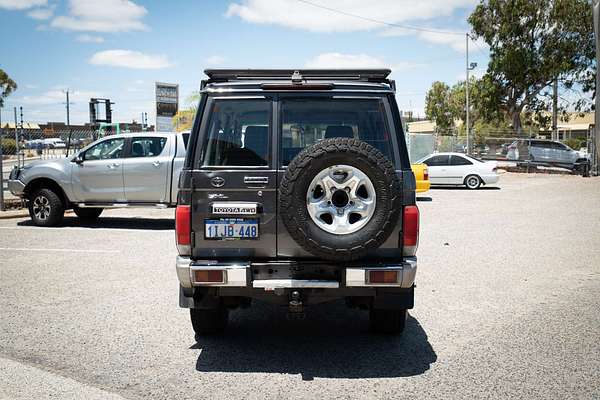2014 Toyota Landcruiser GXL VDJ76R