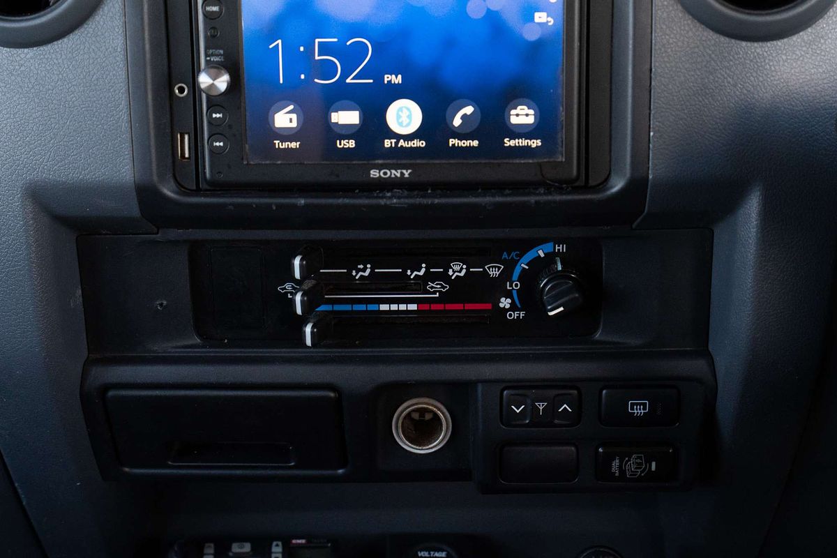 2014 Toyota Landcruiser GXL VDJ76R