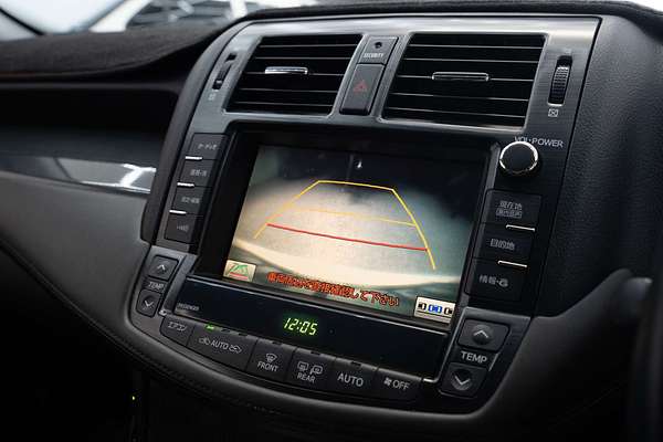 2010 Toyota Crown MAJESTA (HYBRID) GWS204