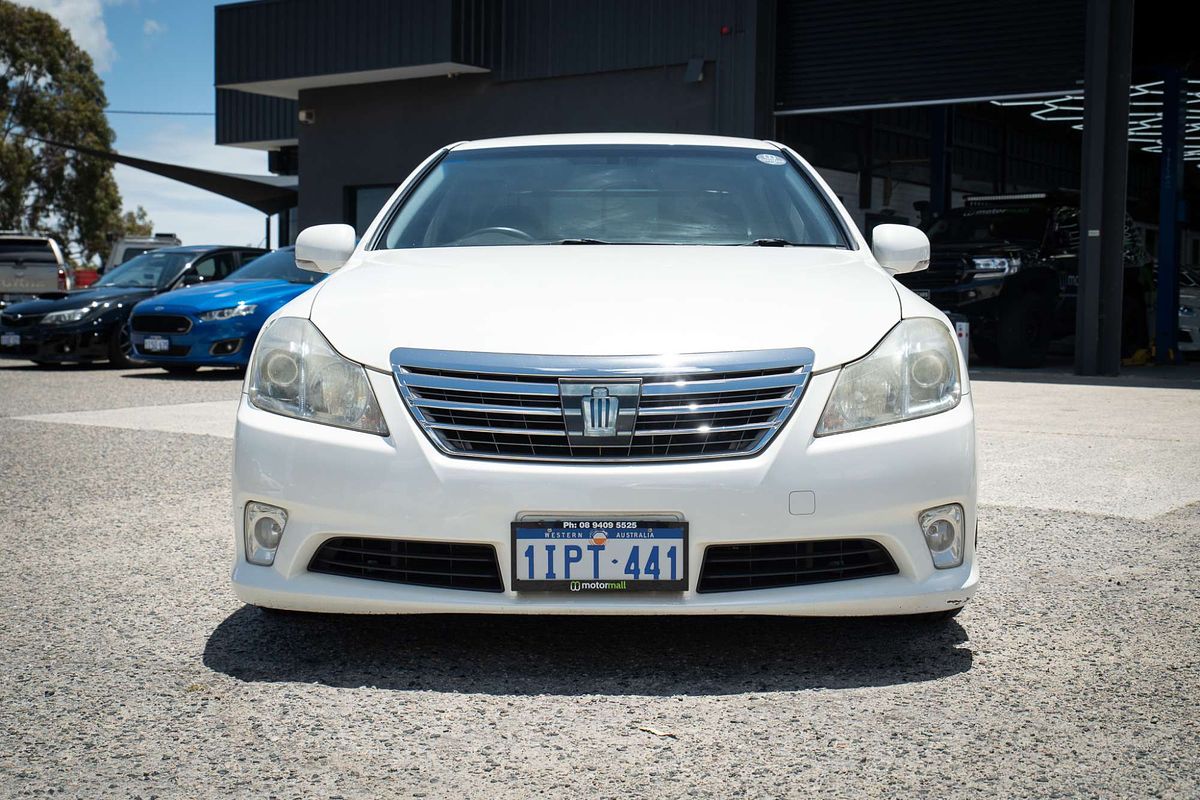 2010 Toyota Crown MAJESTA (HYBRID) GWS204