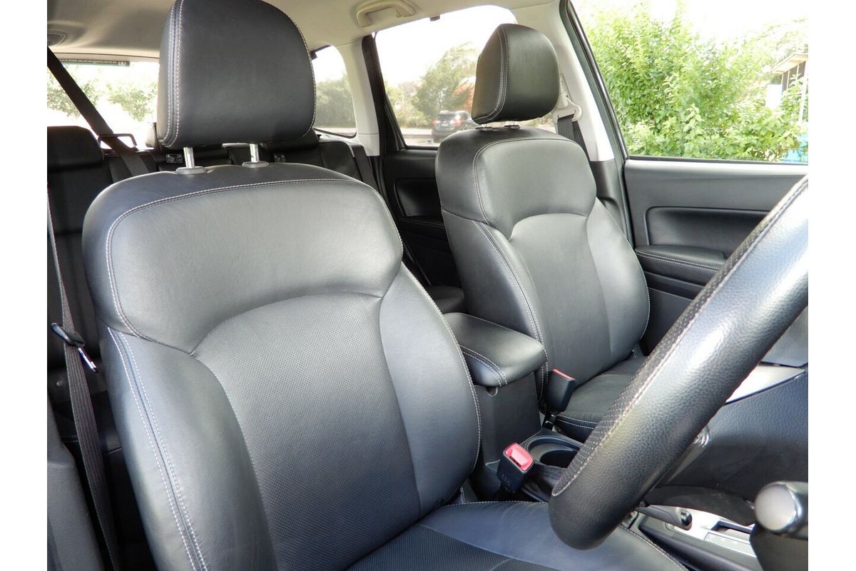 2014 Subaru Forester 2.5i Luxury S4