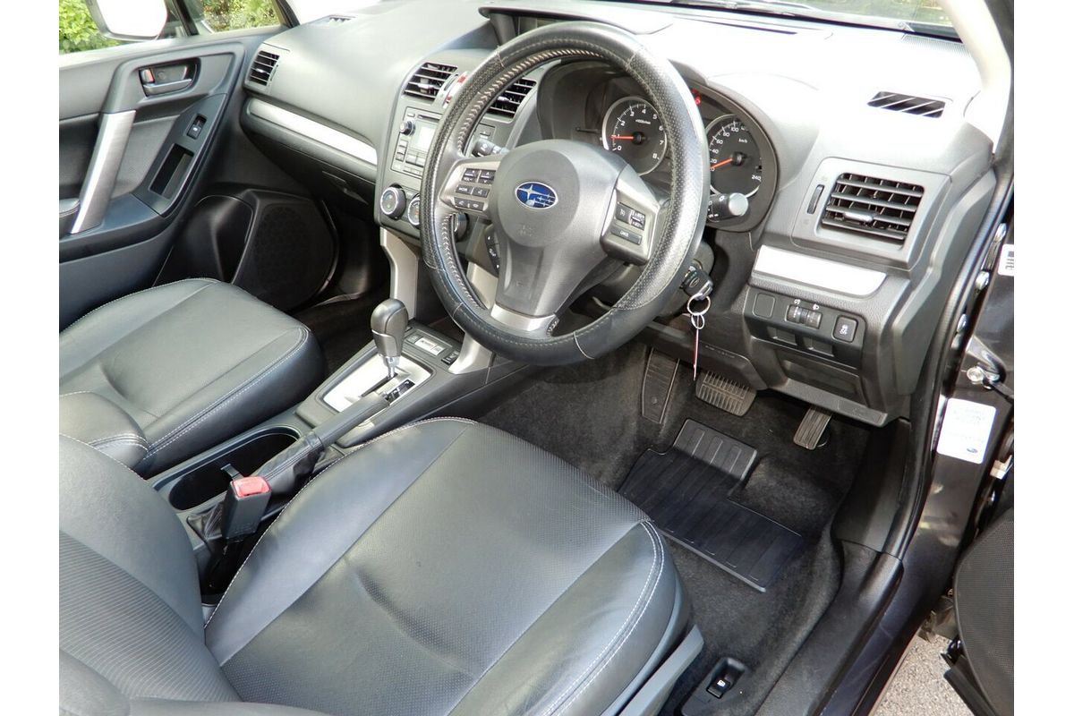2014 Subaru Forester 2.5i Luxury S4