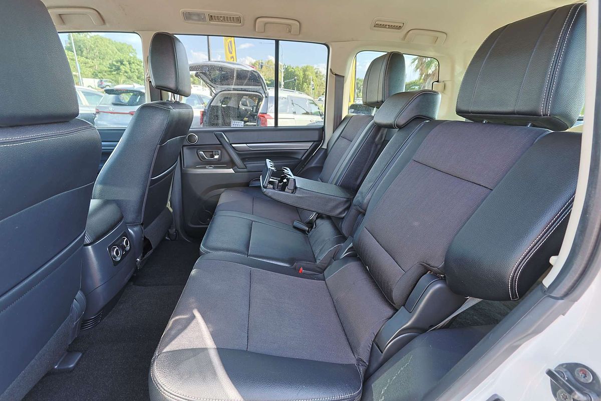 2020 Mitsubishi Pajero GLS NX