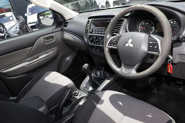 2015 Mitsubishi Triton GLX MQ 4X4