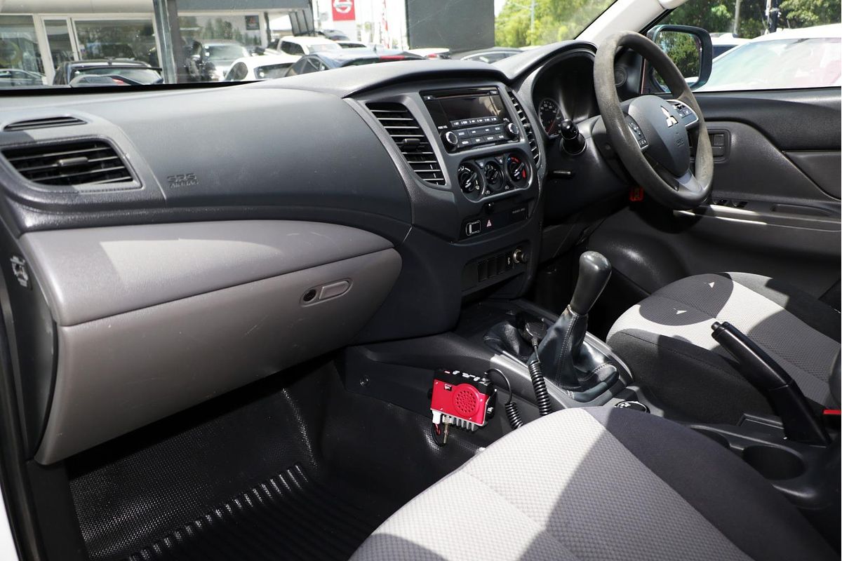 2015 Mitsubishi Triton GLX MQ 4X4