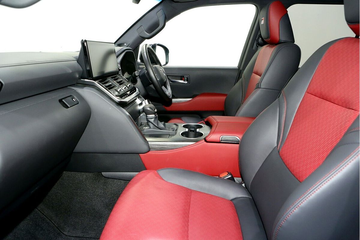 2023 Toyota Landcruiser GR Sport FJA300R