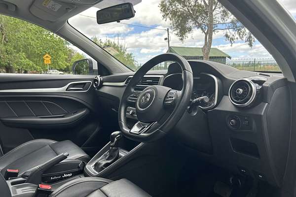 2021 MG ZS Essence AZS1