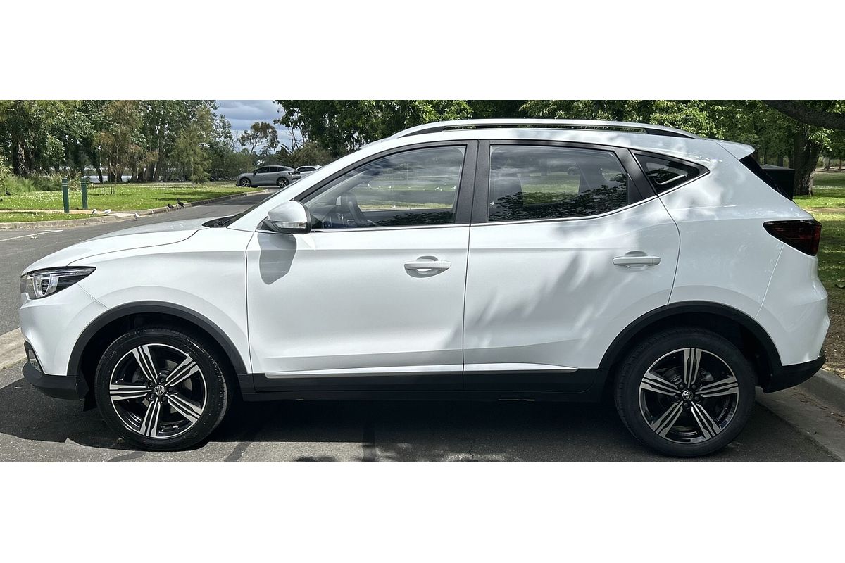 2021 MG ZS Essence AZS1