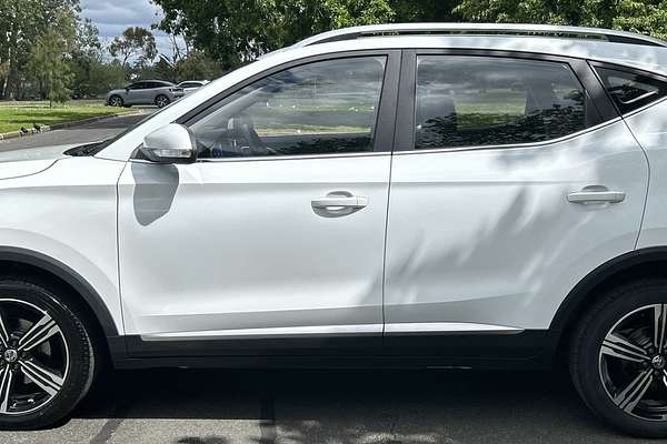 2021 MG ZS Essence AZS1