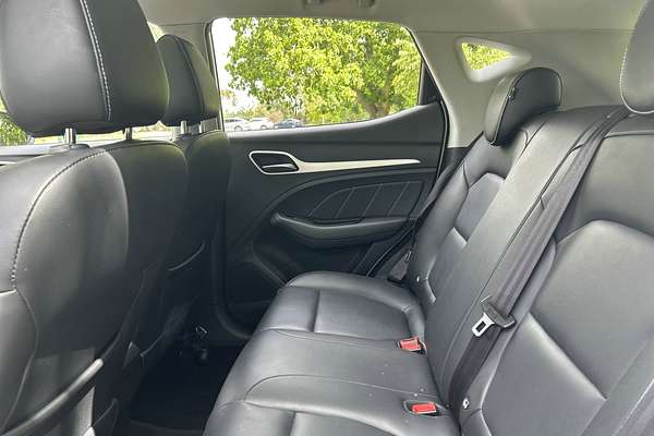 2021 MG ZS Essence AZS1