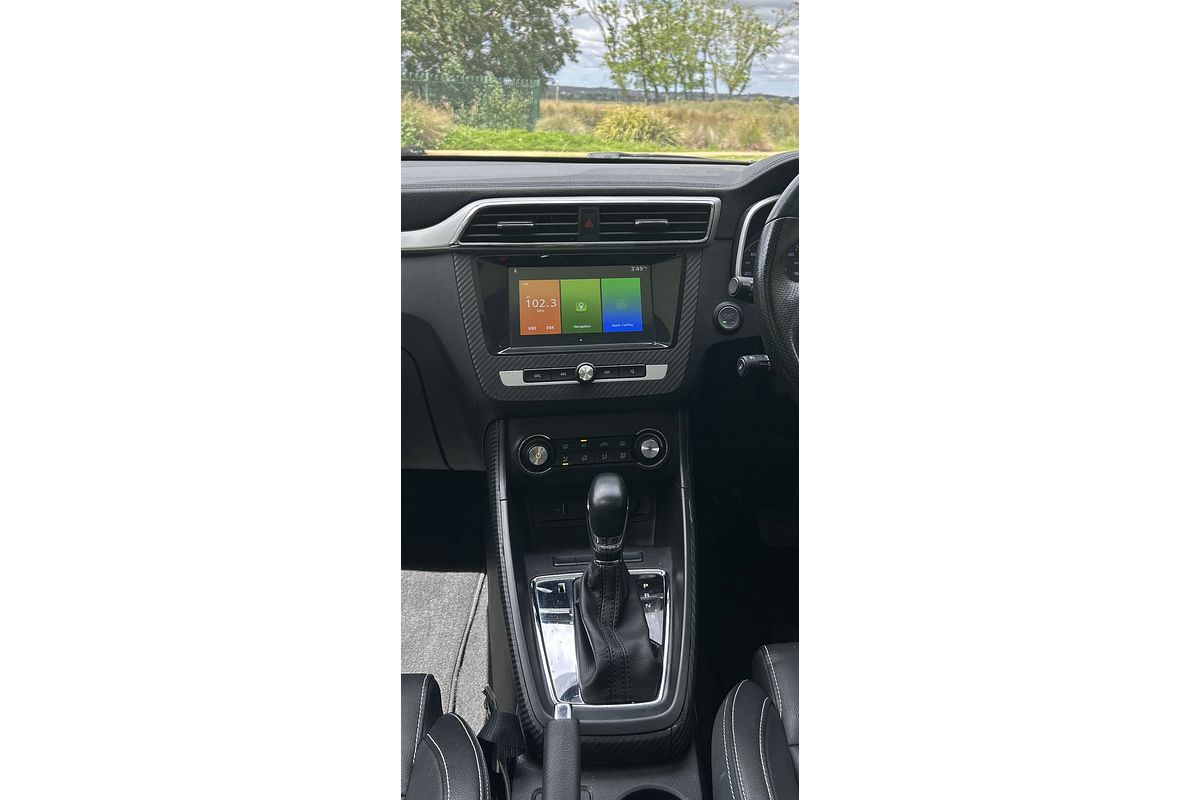 2021 MG ZS Essence AZS1