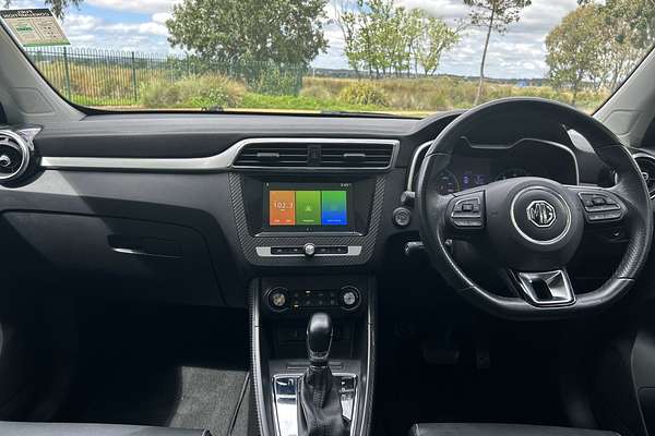 2021 MG ZS Essence AZS1