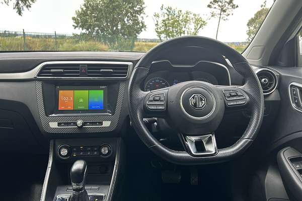 2021 MG ZS Essence AZS1