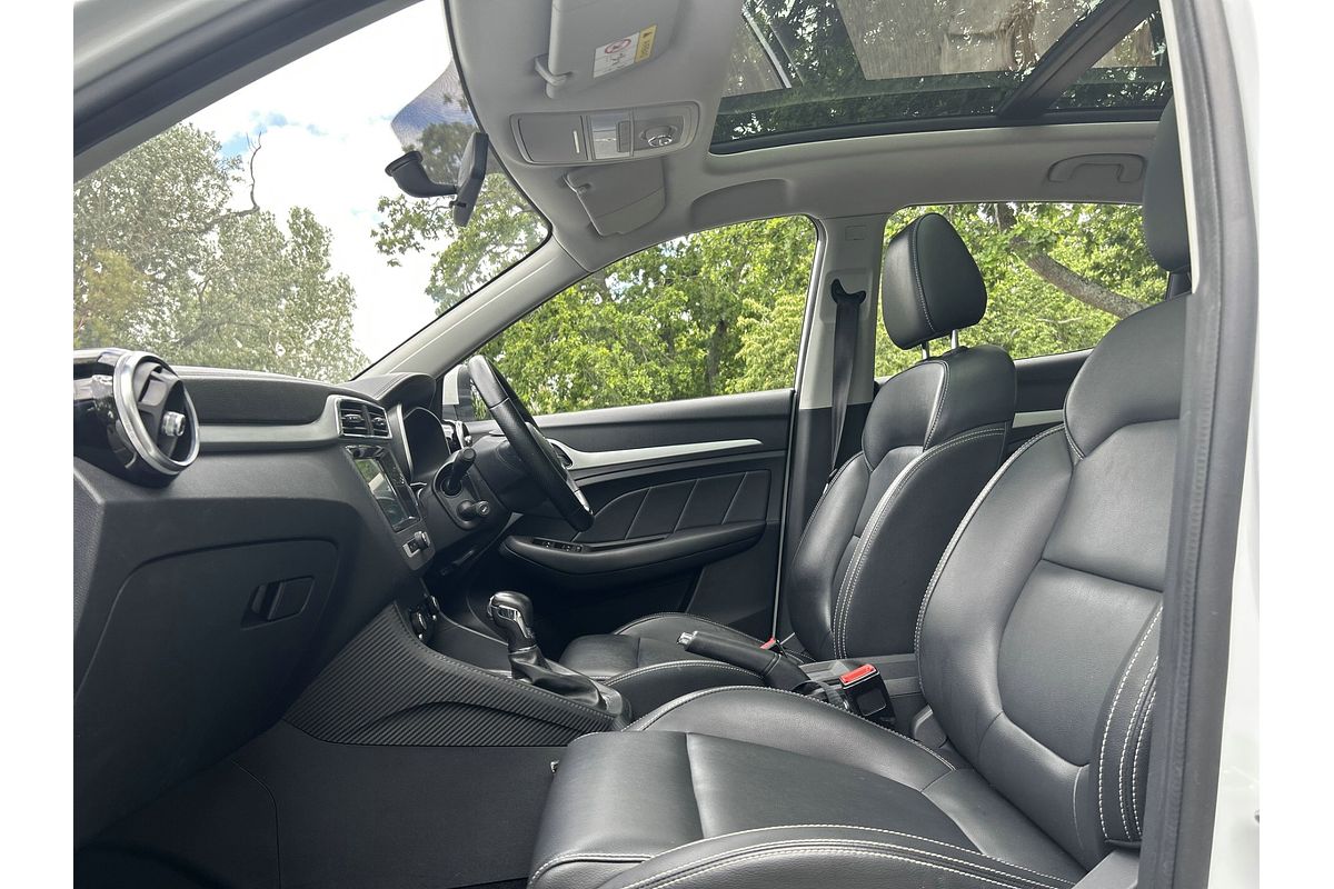 2021 MG ZS Essence AZS1