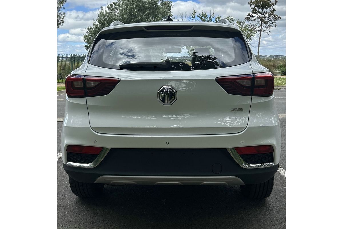2021 MG ZS Essence AZS1