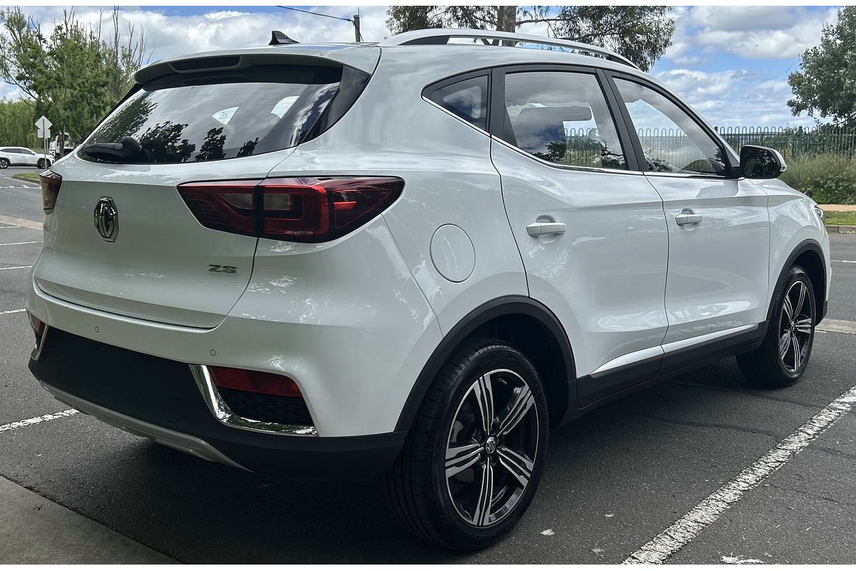 2021 MG ZS Essence AZS1