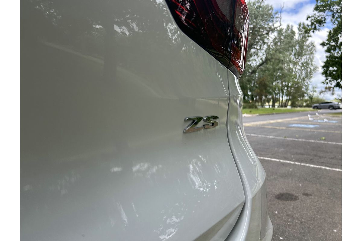 2021 MG ZS Essence AZS1