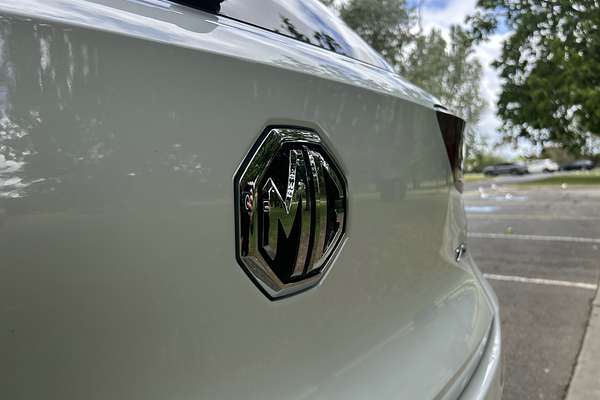 2021 MG ZS Essence AZS1