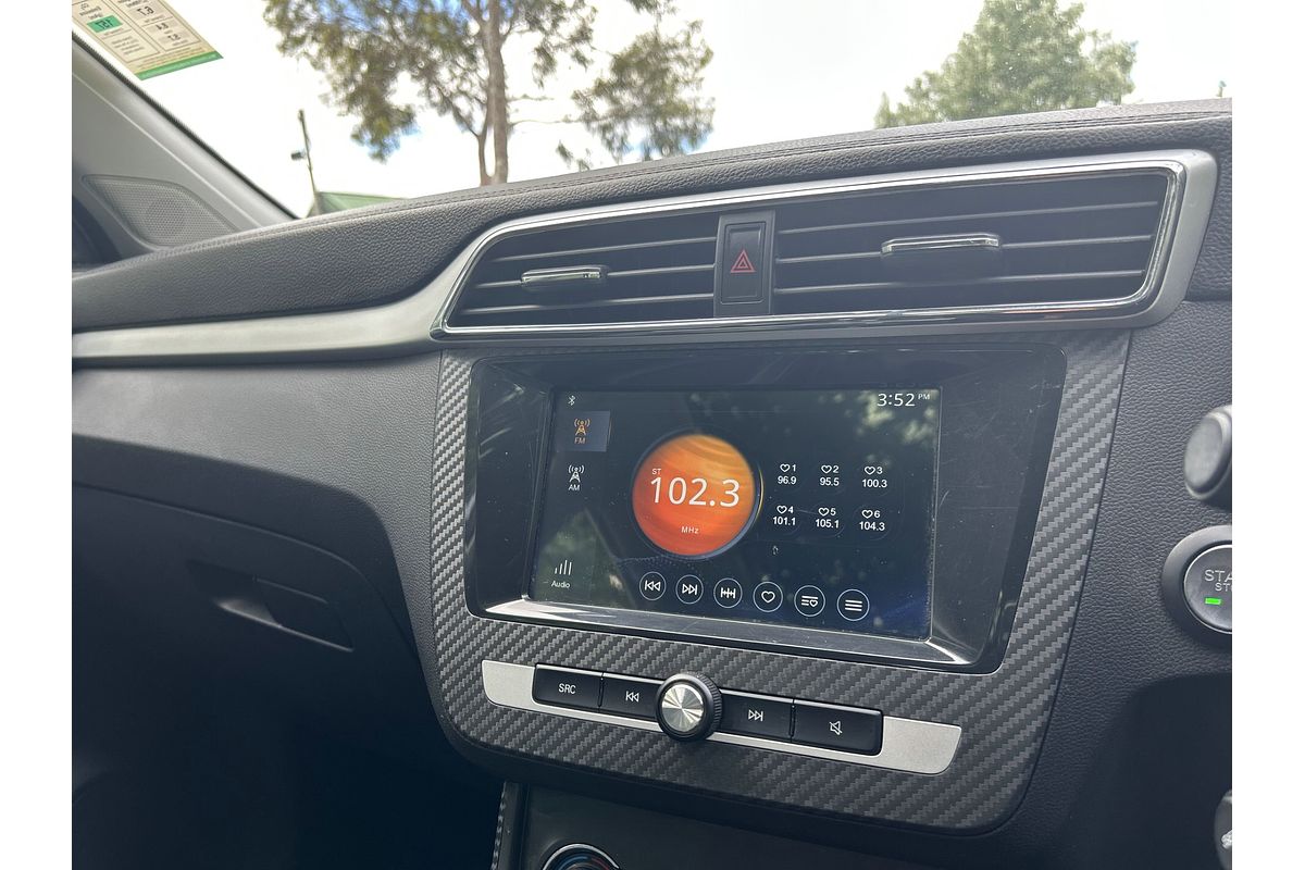 2021 MG ZS Essence AZS1