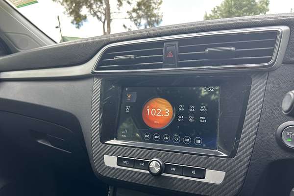 2021 MG ZS Essence AZS1