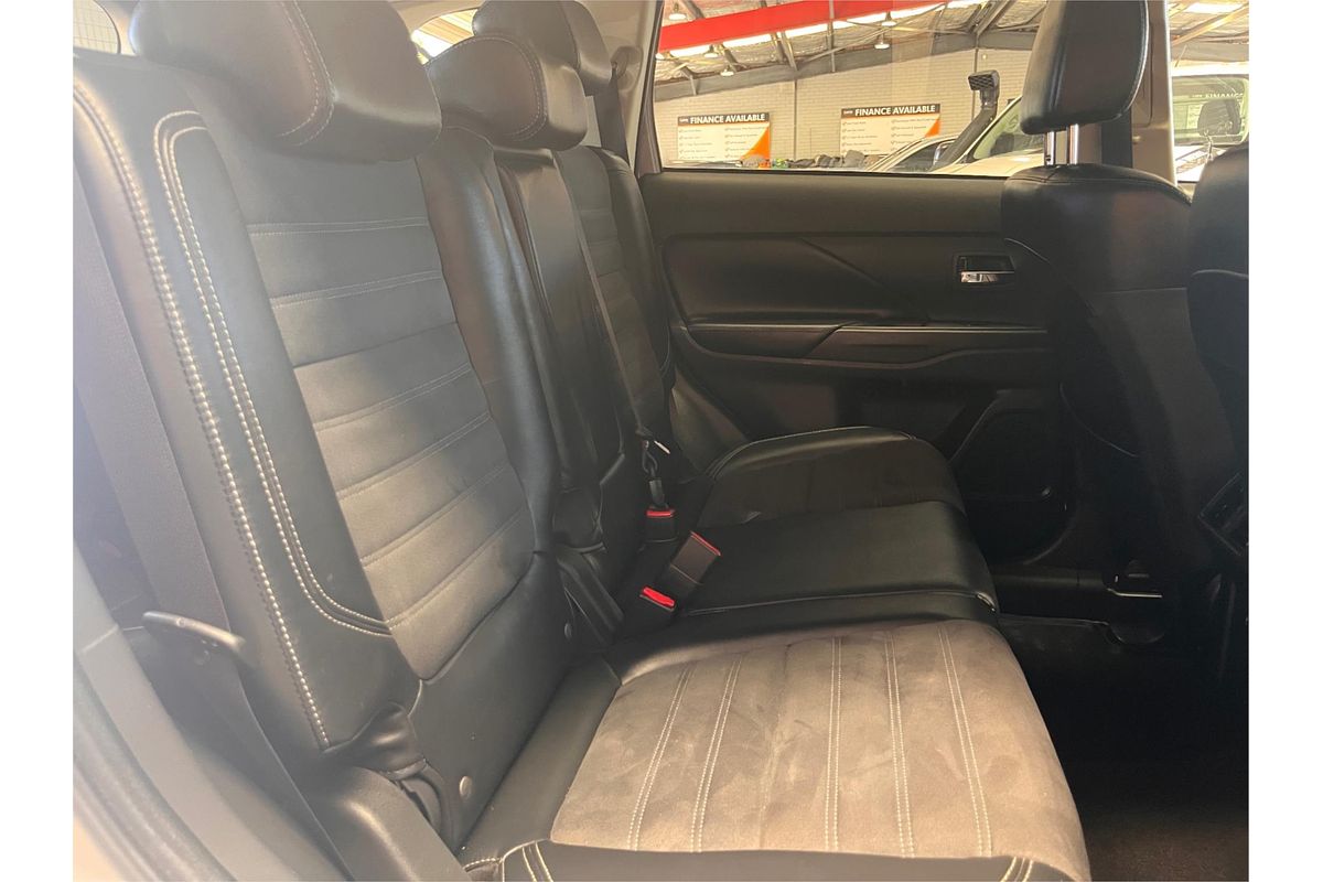2018 Mitsubishi Outlander LS 7 SEAT (AWD) ZL MY19