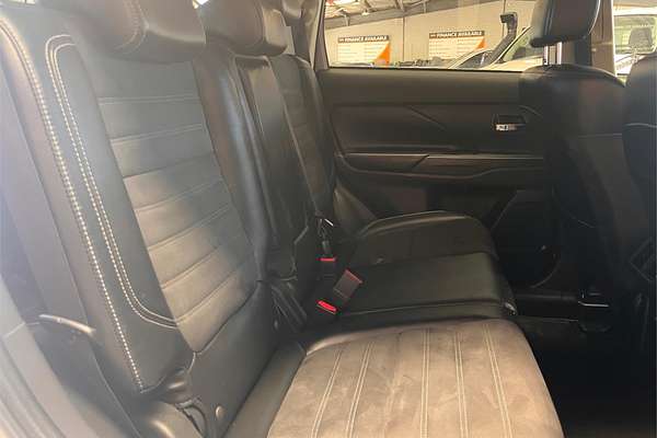 2018 Mitsubishi Outlander LS 7 SEAT (AWD) ZL MY19