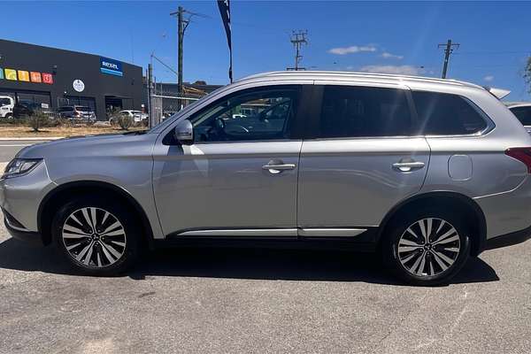 2018 Mitsubishi Outlander LS 7 SEAT (AWD) ZL MY19