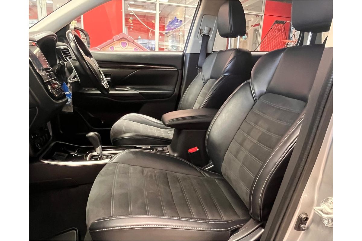 2018 Mitsubishi Outlander LS 7 SEAT (AWD) ZL MY19