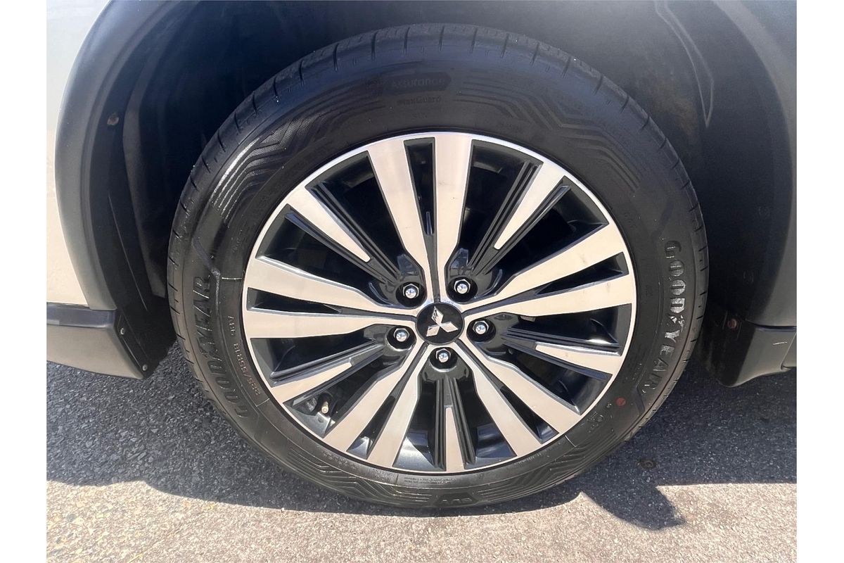 2018 Mitsubishi Outlander LS 7 SEAT (AWD) ZL MY19