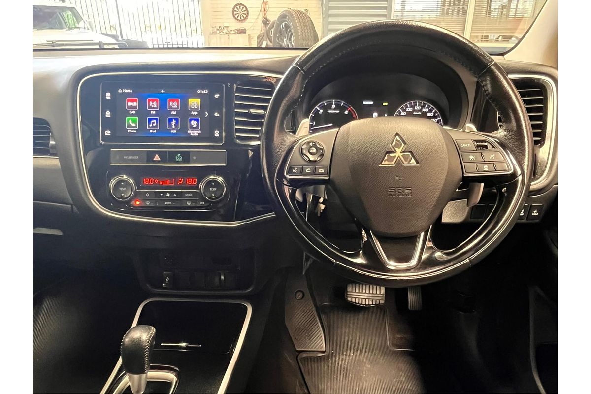 2018 Mitsubishi Outlander LS 7 SEAT (AWD) ZL MY19