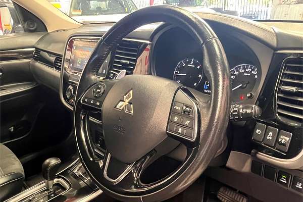 2018 Mitsubishi Outlander LS 7 SEAT (AWD) ZL MY19