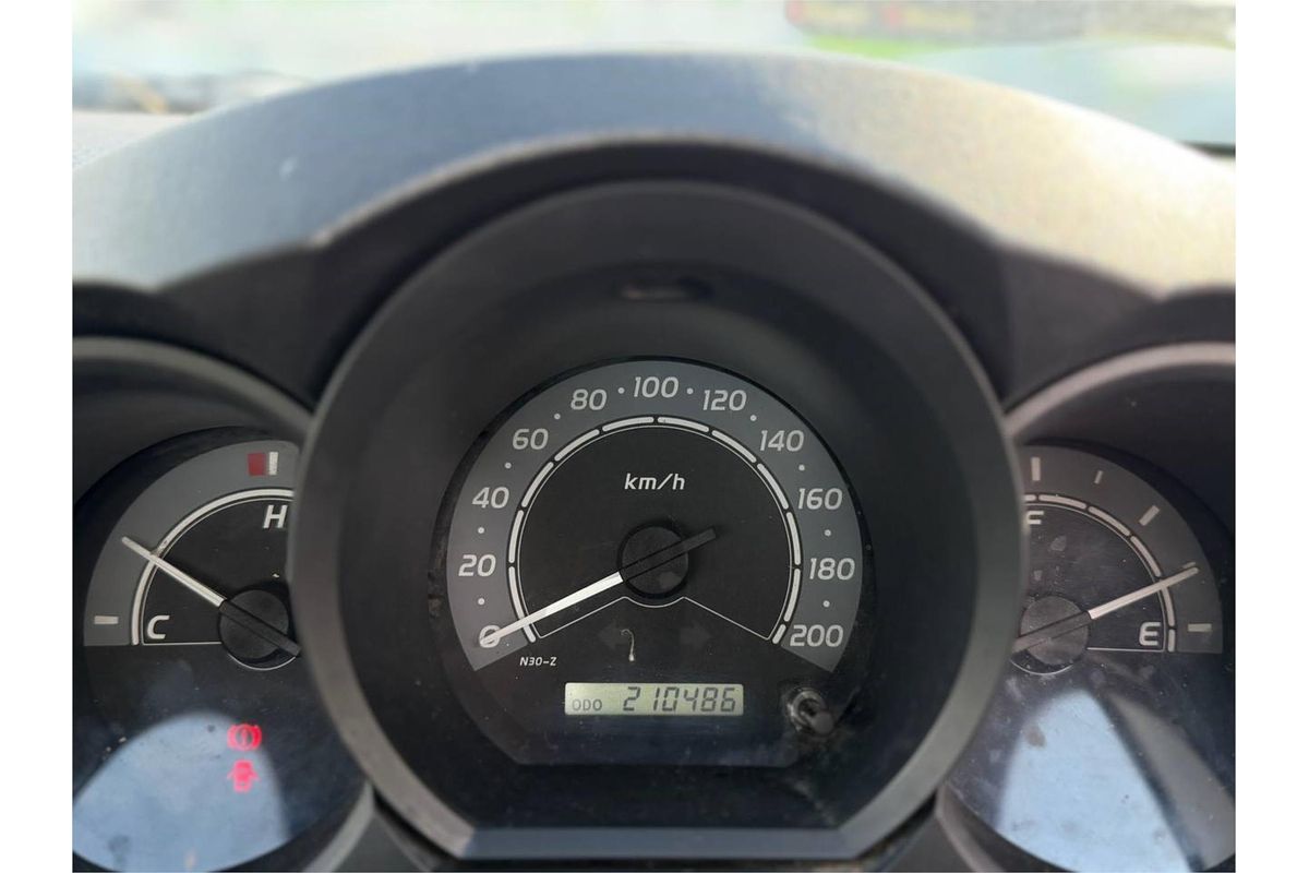 2006 Toyota Hilux WORKMATE TGN16R REAR WHEEL DRIVE