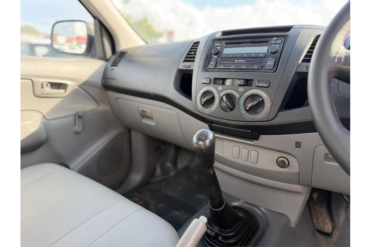 2006 Toyota Hilux WORKMATE TGN16R REAR WHEEL DRIVE