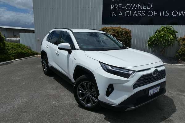 2025 Toyota RAV4 GXL AXAH52R