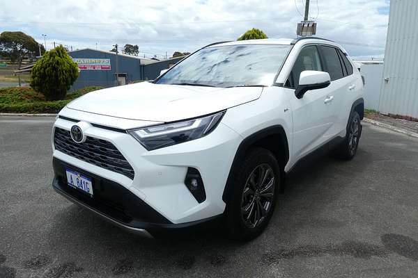 2025 Toyota RAV4 GXL AXAH52R