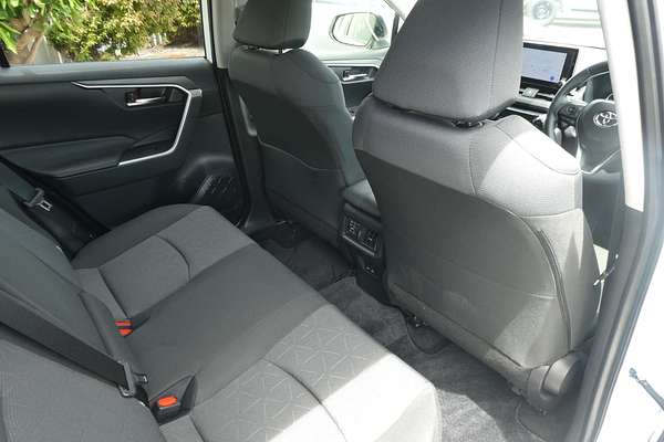 2025 Toyota RAV4 GXL AXAH52R