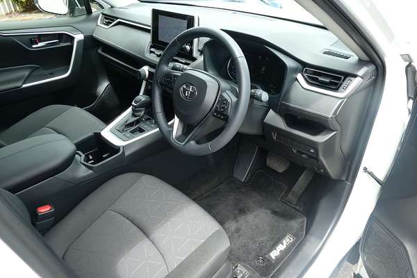 2025 Toyota RAV4 GXL AXAH52R