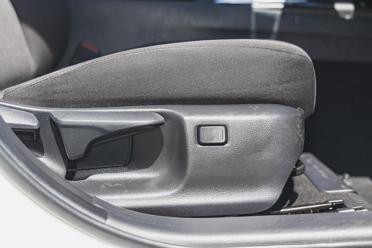 2023 Toyota Camry Ascent AXVH70R