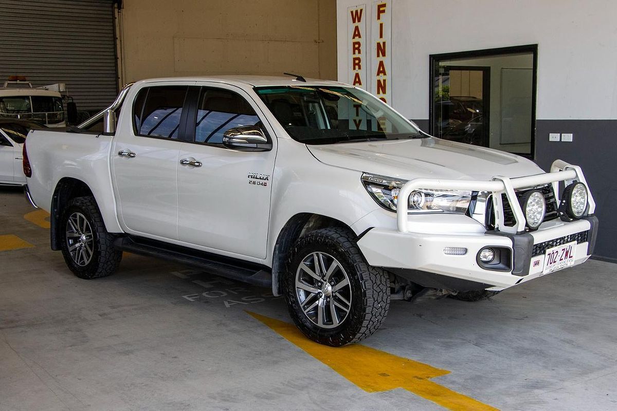 2020 Toyota Hilux SR5 (4x4) GUN126R FACELIFT 4X4