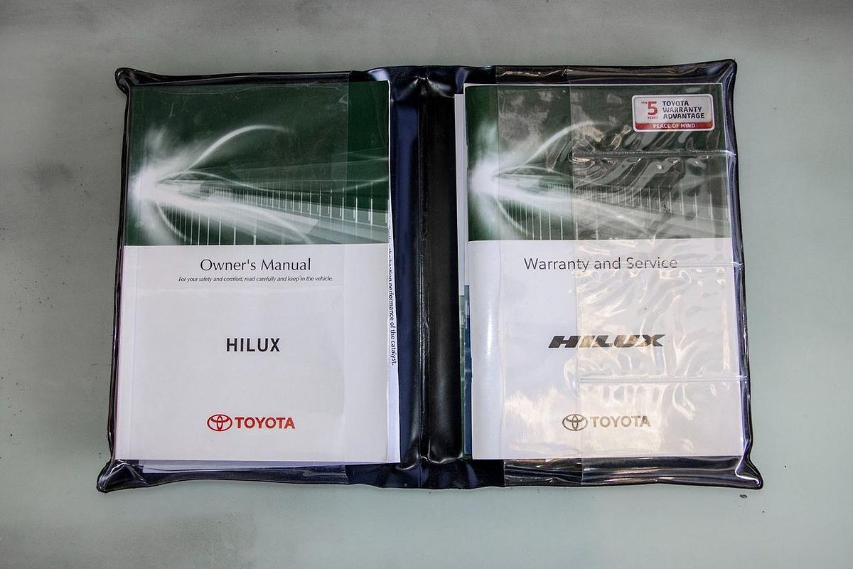 2020 Toyota Hilux SR5 (4x4) GUN126R FACELIFT 4X4