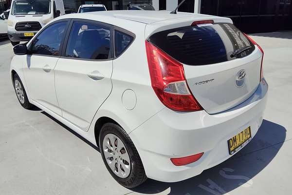 2015 Hyundai Accent Active RB3