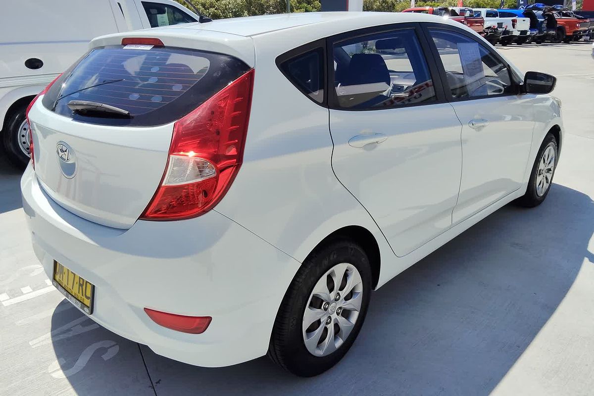2015 Hyundai Accent Active RB3