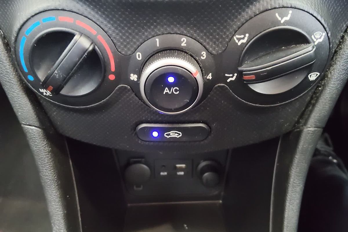 2015 Hyundai Accent Active RB3