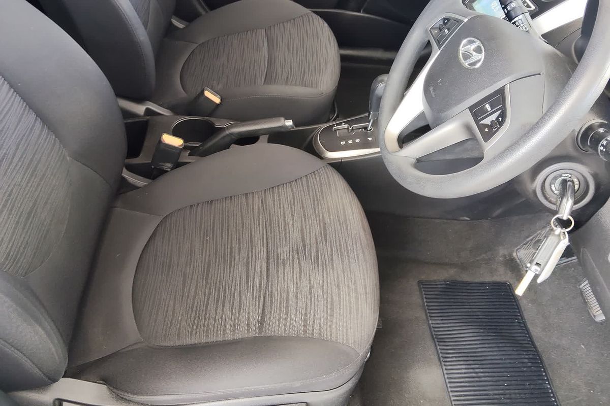 2015 Hyundai Accent Active RB3