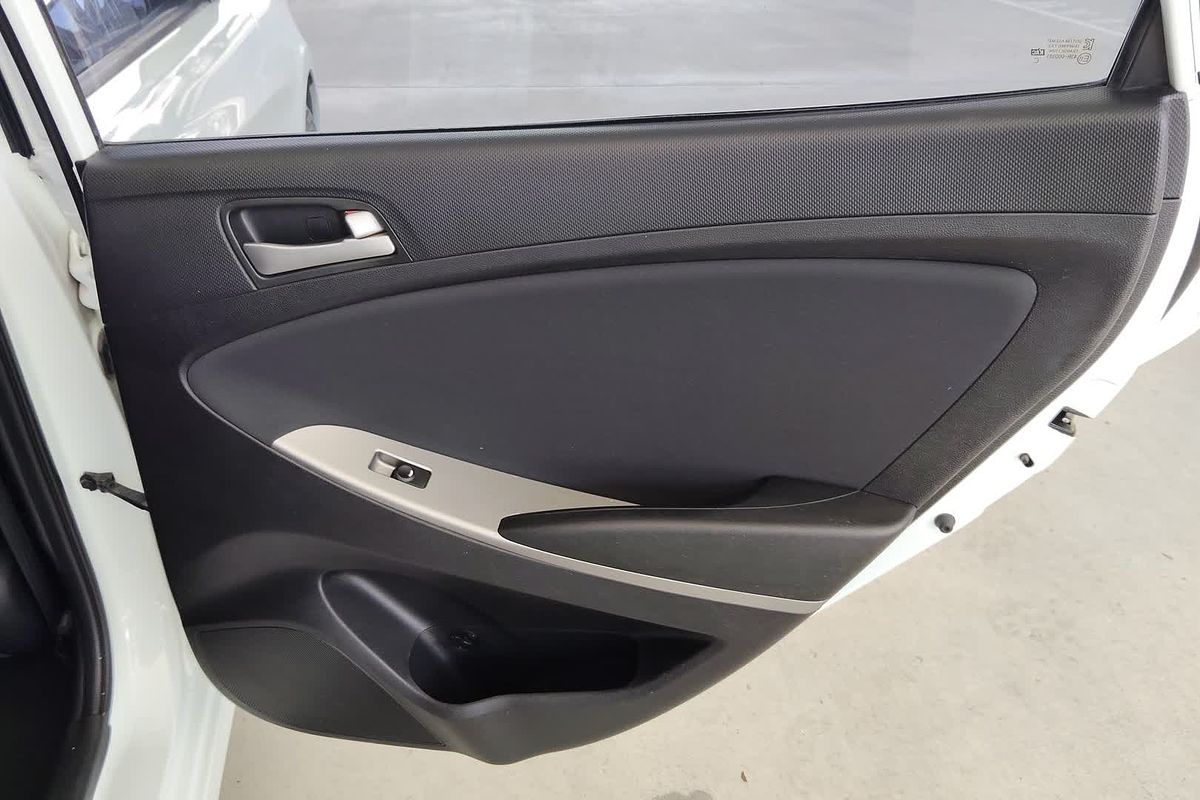 2015 Hyundai Accent Active RB3