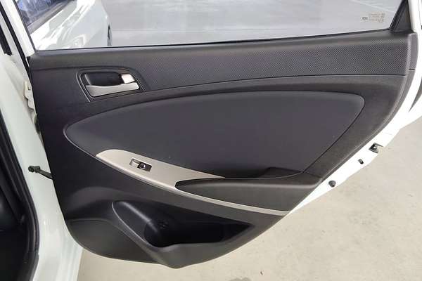 2015 Hyundai Accent Active RB3