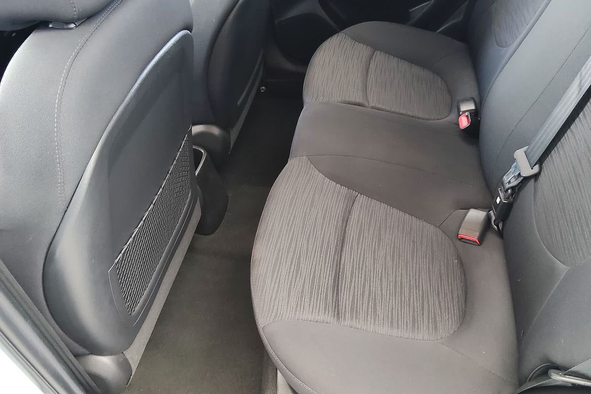 2015 Hyundai Accent Active RB3