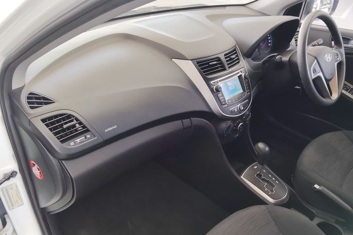 2015 Hyundai Accent Active RB3